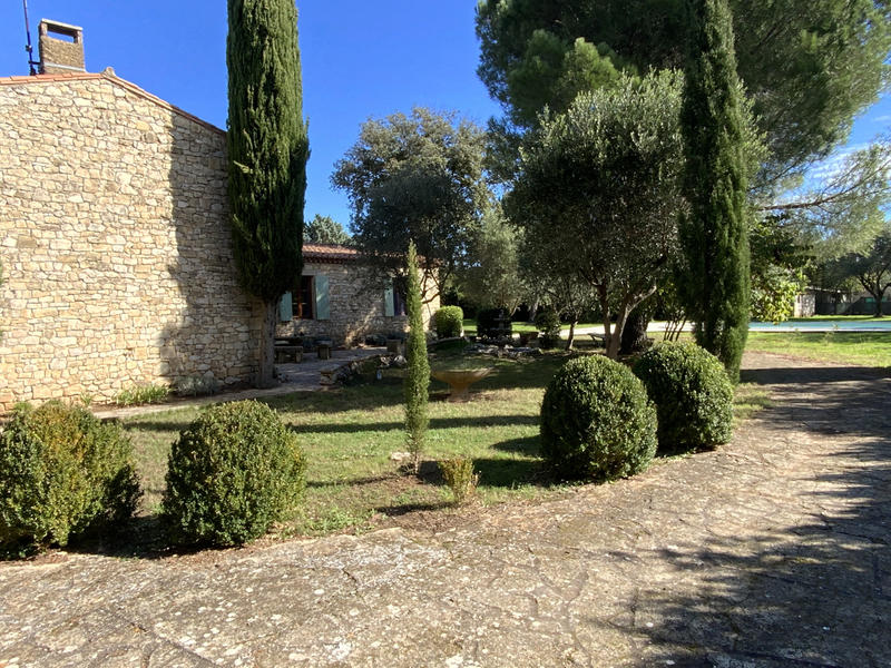 Maison - 202 m² - 8 pièces