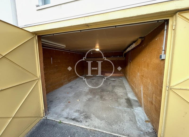 Parking / Garage - 17 m²