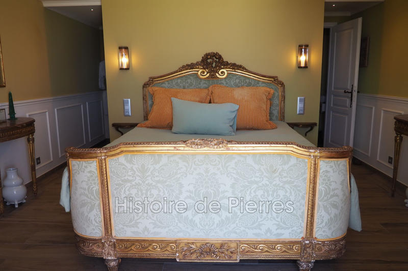 Maison - 300 m² - 10 pièces