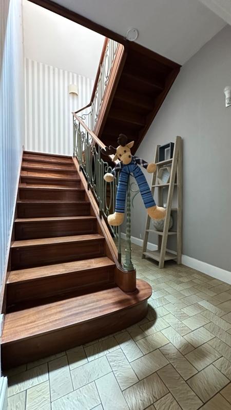 Maison - 324 m² - 9 pièces