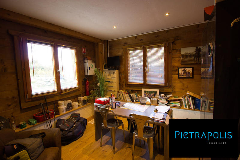 Châlet - 258 m² - 7 pièces