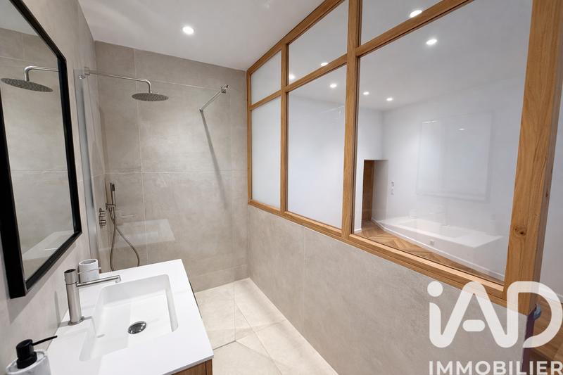 Appartement - 85 m² - 3 pièces