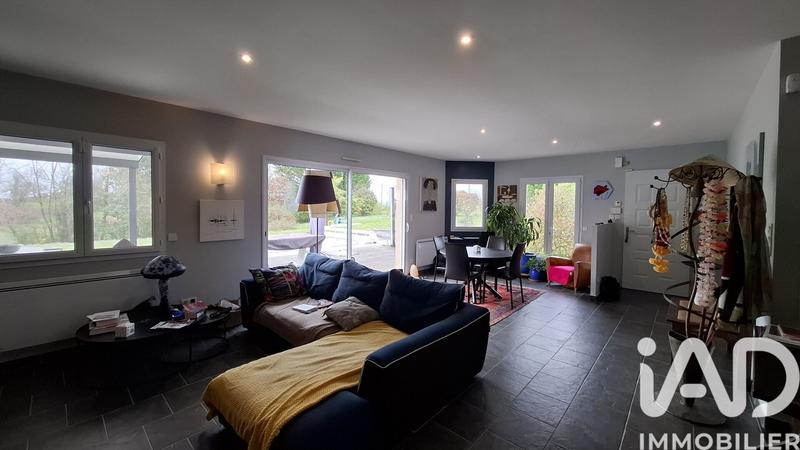 Maison - 98 m² - 4 pièces