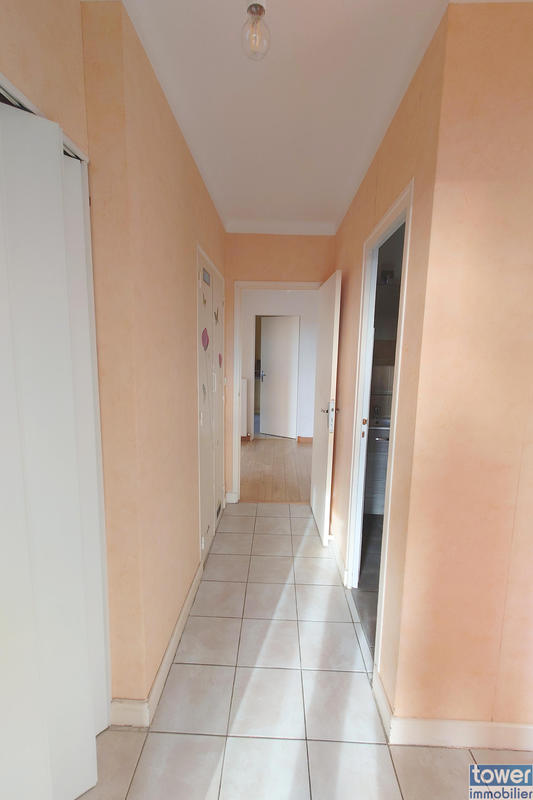 Appartement - 81 m² - 5 pièces
