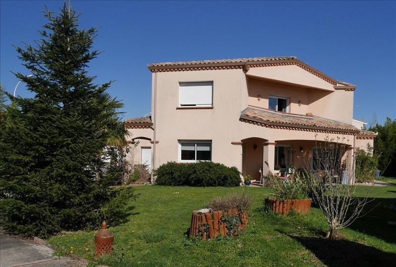 Villa - 240 m² - 8 pièces