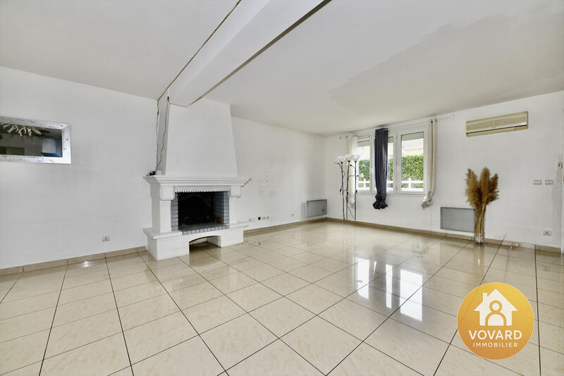 Maison - 121 m² - 7 pièces