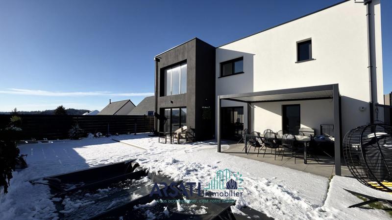 Maison contemporaine - 122 m² - 5 pièces