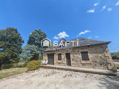 Maison - 215 m² - 9 pièces