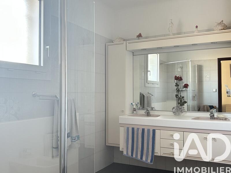 Maison - 120 m² - 4 pièces