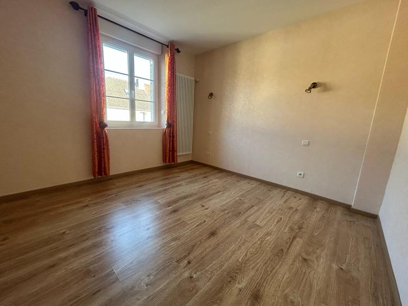 Maison ancienne - 155 m² - 8 pièces