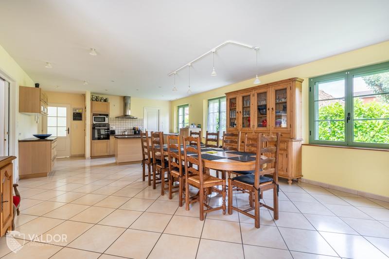 Maison de ville - 300 m² - 7 pièces