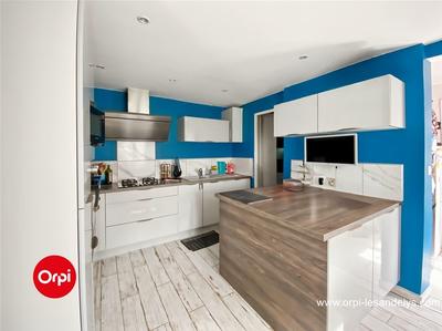 Maison - 111 m² - 5 pièces