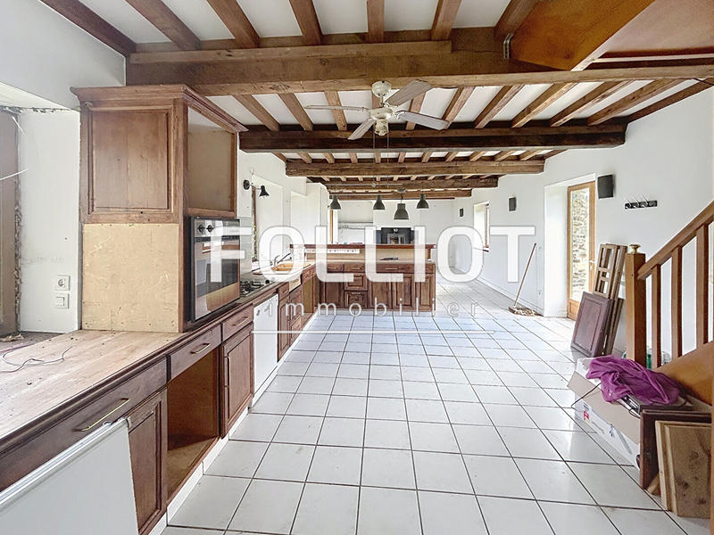 Maison - 277 m² - 8 pièces