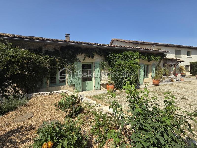 Maison ancienne - 220 m² - 7 pièces