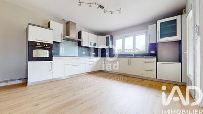 Maison - 110 m² - 4 pièces