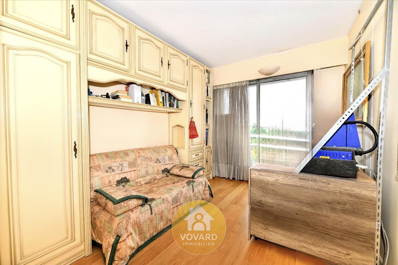 Appartement - 98 m² - 5 pièces