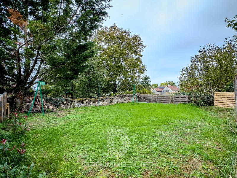 Maison de village - 309 m² - 14 pièces