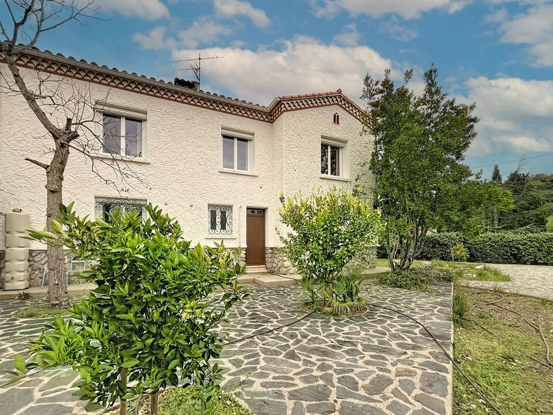 Maison - 157 m² - 5 pièces