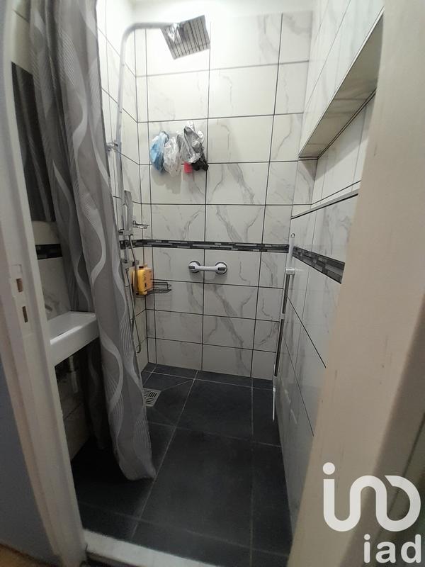 Maison - 202 m² - 7 pièces