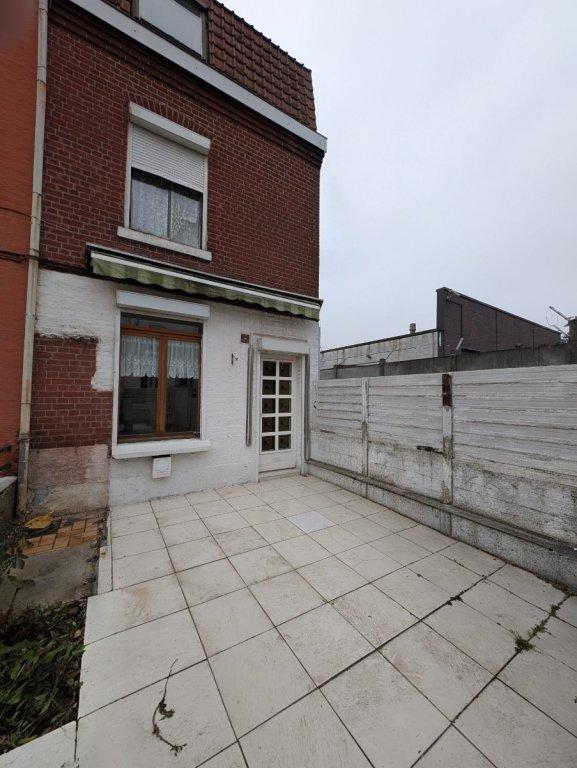 Maison - 80 m² - 5 pièces