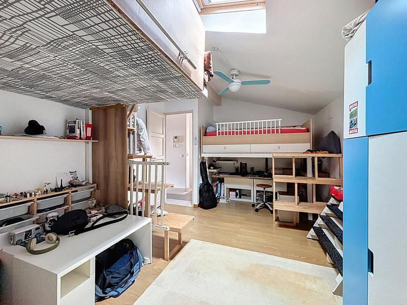 Appartement - 175 m² - 5 pièces