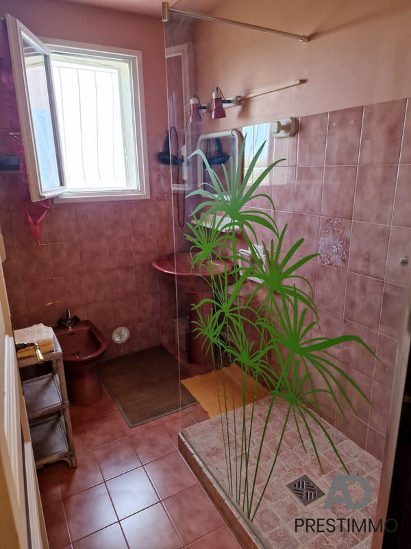 Maison - 185 m² - 7 pièces