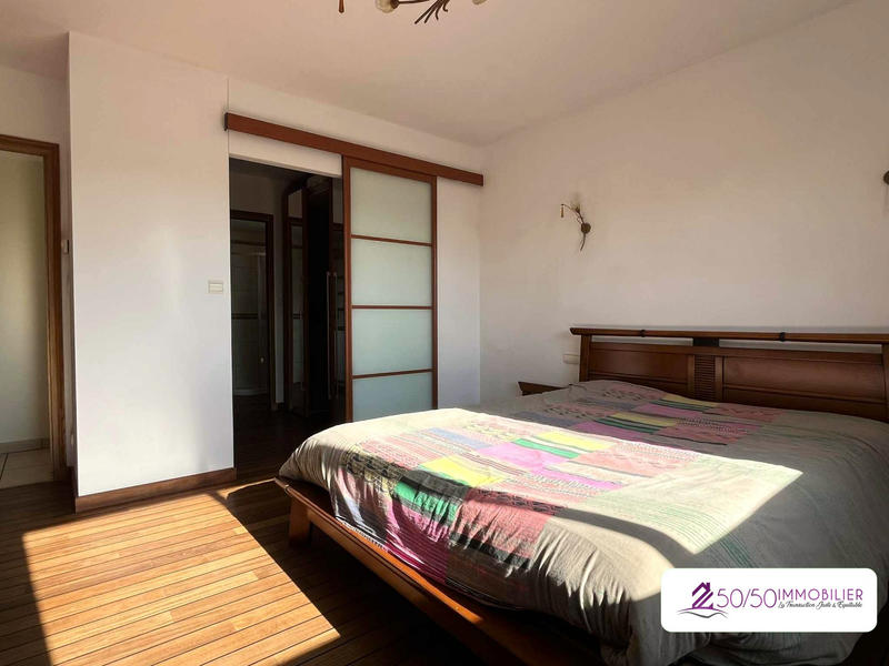 Maison contemporaine - 190 m² - 7 pièces