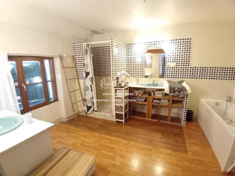 Maison ancienne - 183 m² - 5 pièces