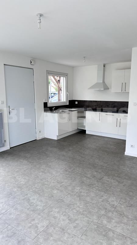 Maison de bois - 68 m² - 5 pièces