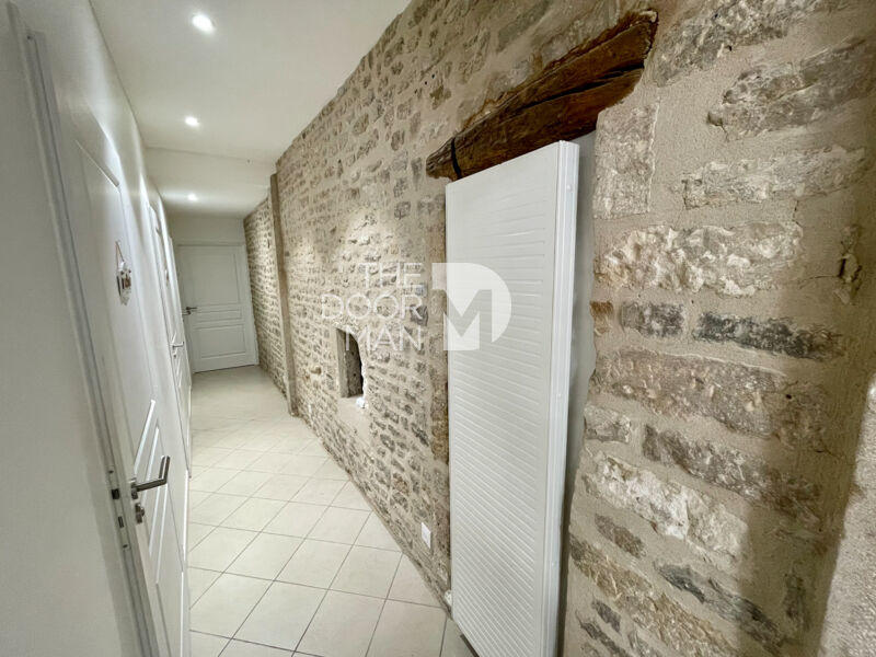 Immeuble - 176 m² - 12 pièces