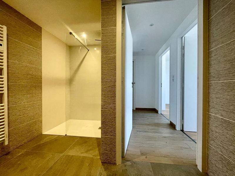 Appartement - 77 m² - 3 pièces