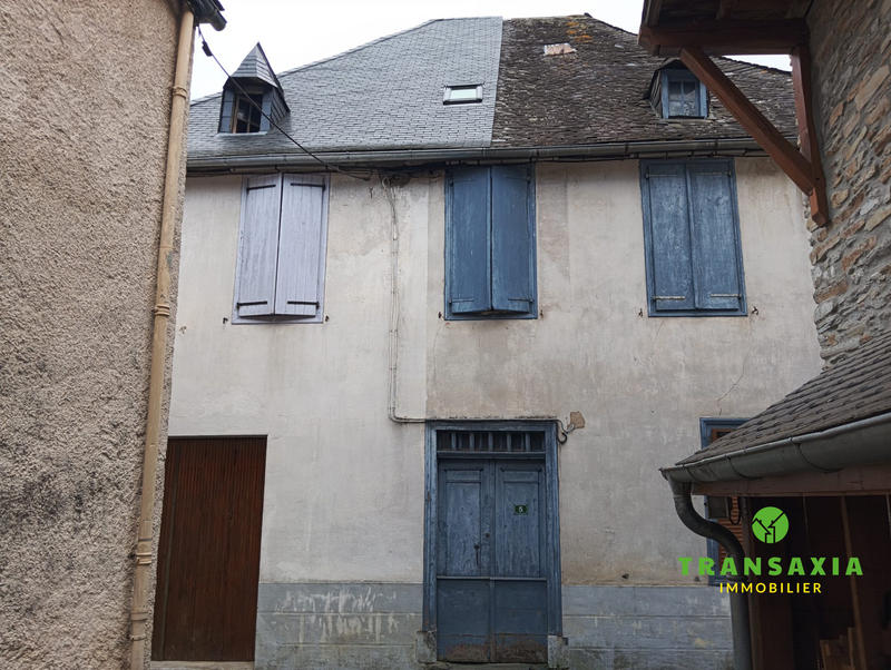 Maison - 95 m² - 5 pièces