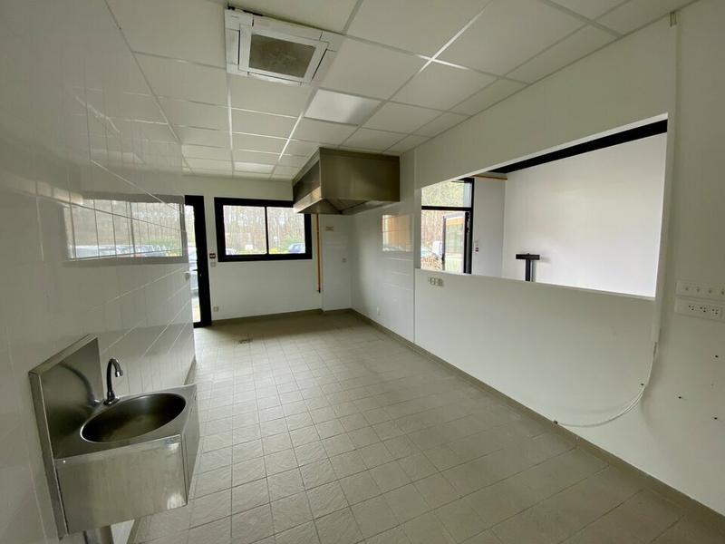 Local commercial - 84 m²