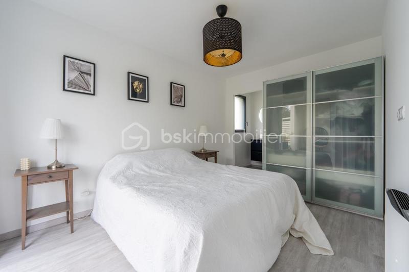 Maison - 293 m² - 8 pièces