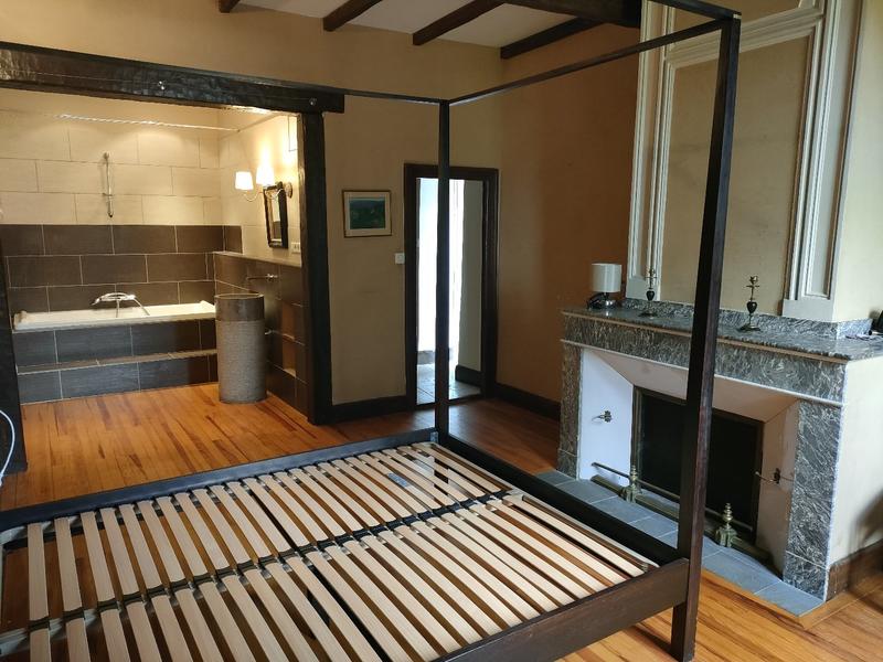 Maison - 240 m² - 10 pièces