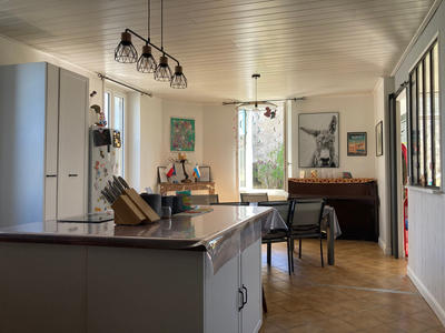 Maison - 198 m² - 4 pièces