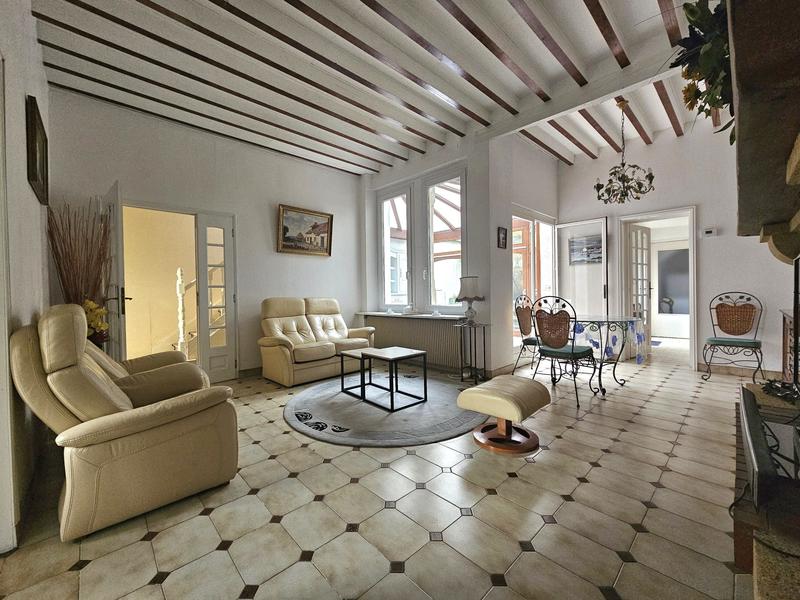 Maison - 145 m² - 9 pièces