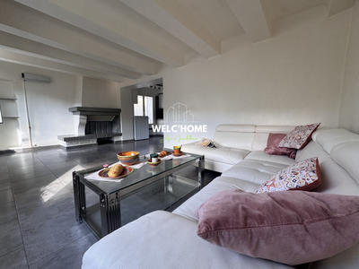 Maison - 98 m² - 5 pièces