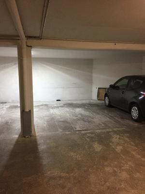 Parking / Garage - 12 m²