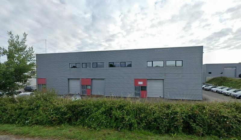 Local d'activité / Entrepôt - 830 m²