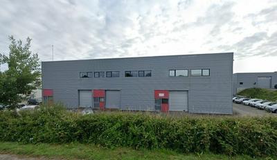 Local d'activité / Entrepôt - 830 m²