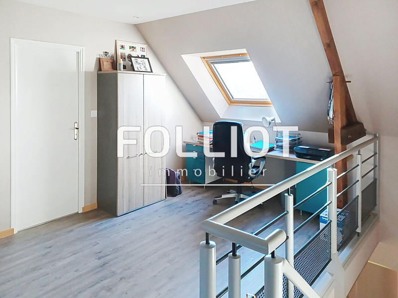 Maison - 245 m² - 9 pièces