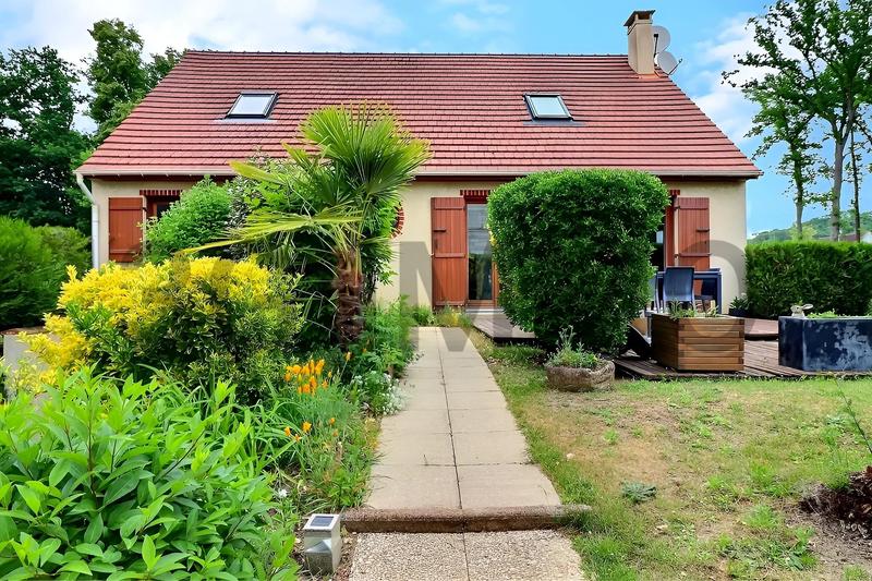 Maison traditionnelle - 147 m² - 7 pièces