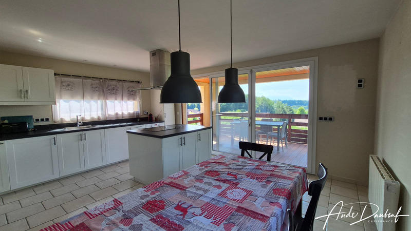 Maison - 157 m² - 6 pièces