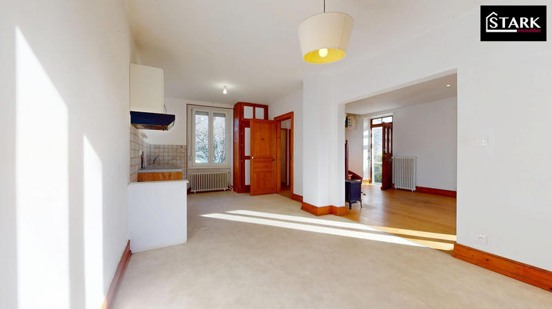 Maison - 91 m² - 5 pièces