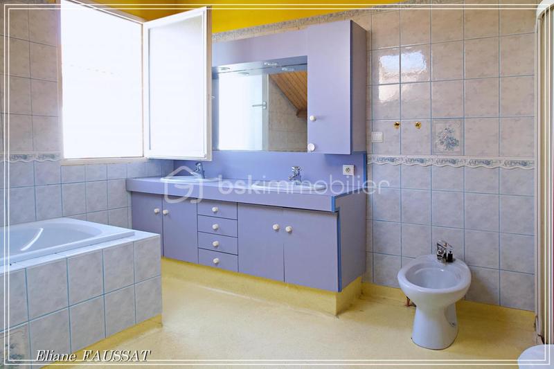 Maison - 170 m² - 8 pièces