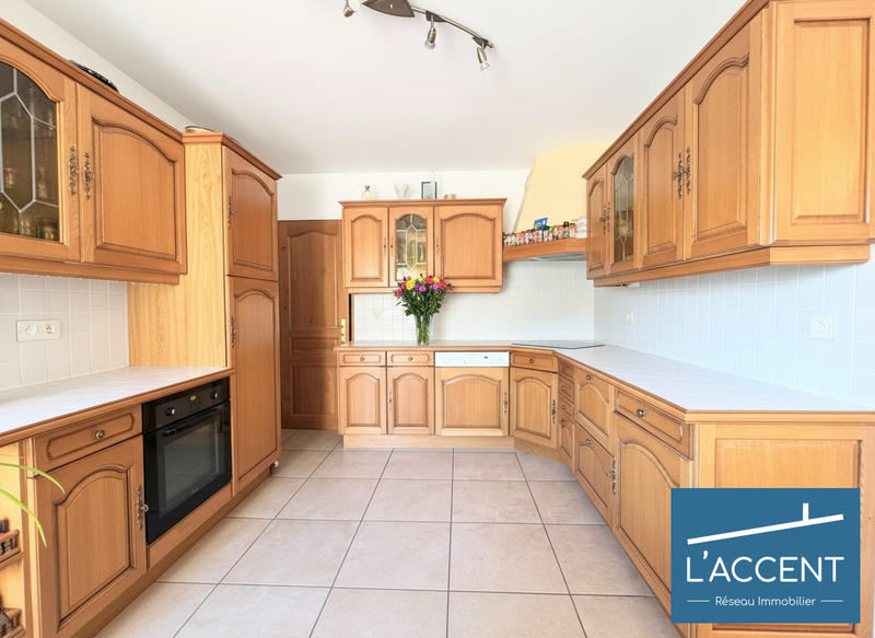 Villa - 240 m² - 7 pièces