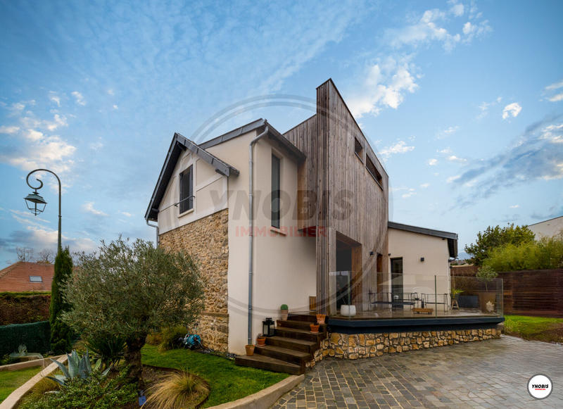 Maison - 100 m² - 5 pièces