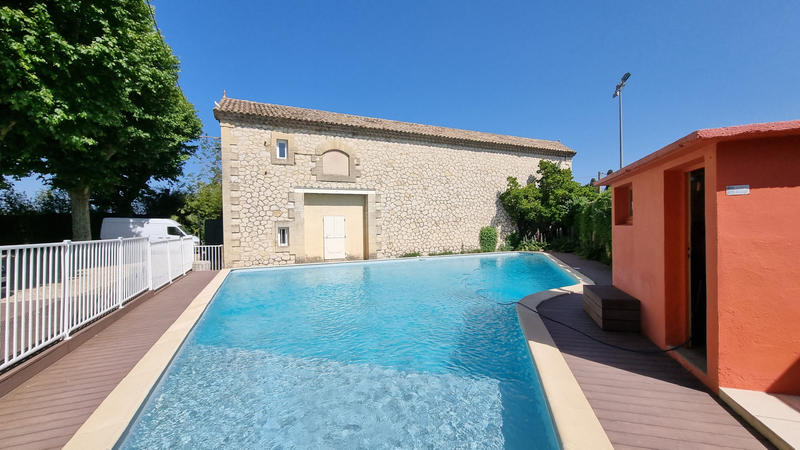 Propriété - 281 m² - 1 pièce