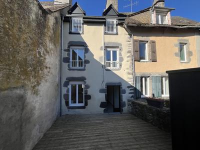 Maison - 155 m² - 6 pièces